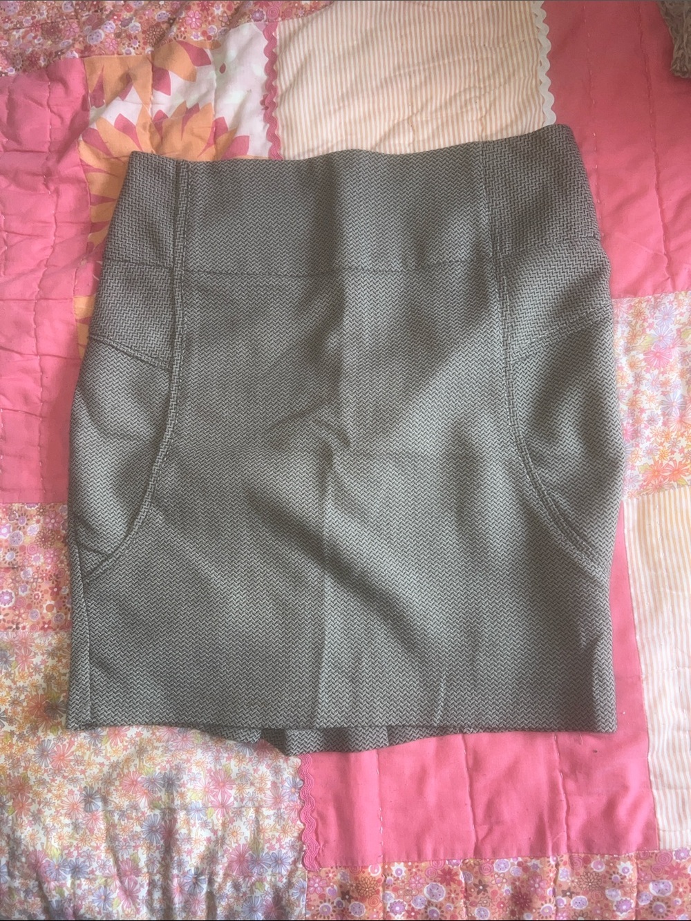 XOXO Gray Textured High-Waist Pencil Skirt